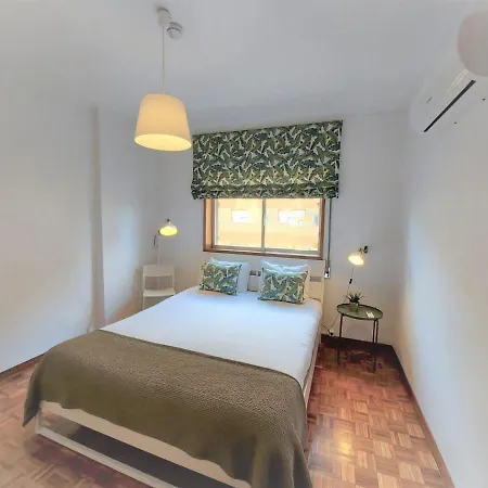 Centro - Espacoso E Confortavel - Todas As Comodidades *