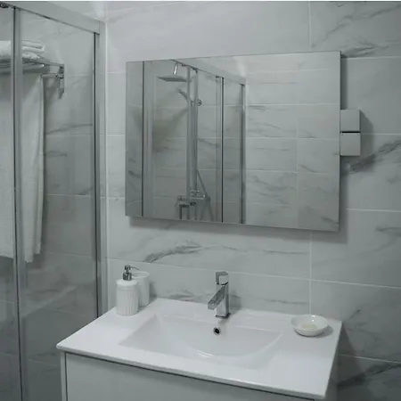 아파트 Centro - Espacoso E Confortavel - Todas As Comodidades 브라가