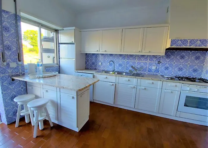 Centro - Espaçoso E Confortável - Todas As Comodidades